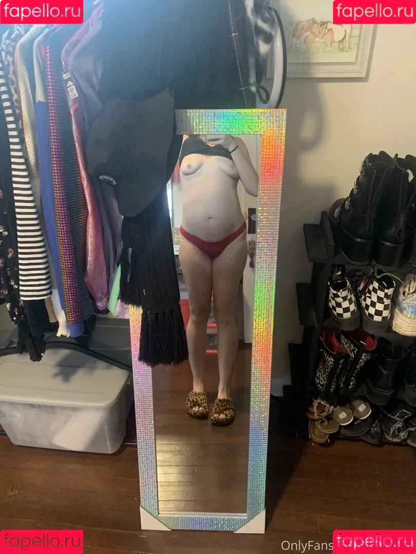 helloella Onlyfans Photo Gallery 