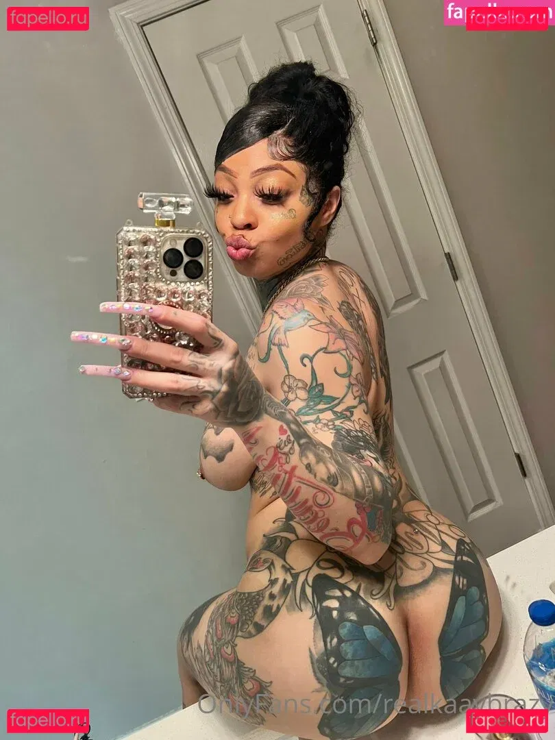 realkaaybrazy Onlyfans Photo Gallery 