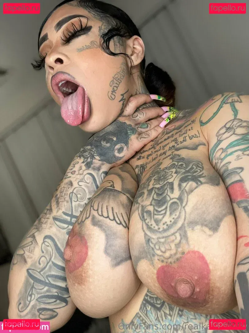 realkaaybrazy Onlyfans Photo Gallery 