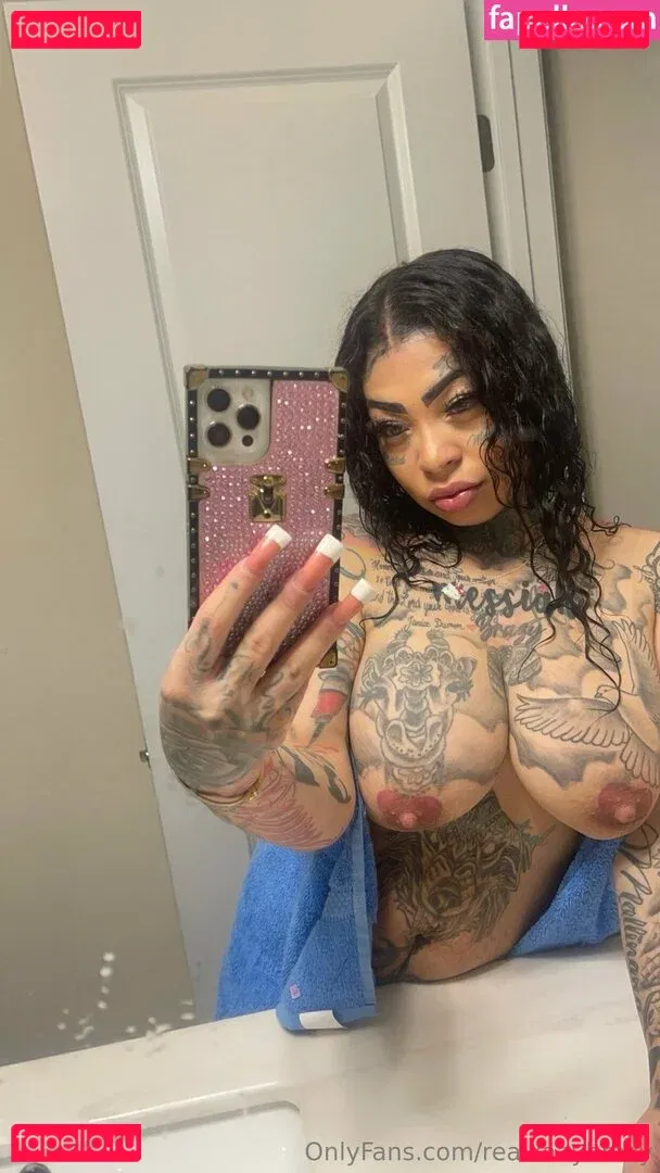 realkaaybrazy Onlyfans Photo Gallery 