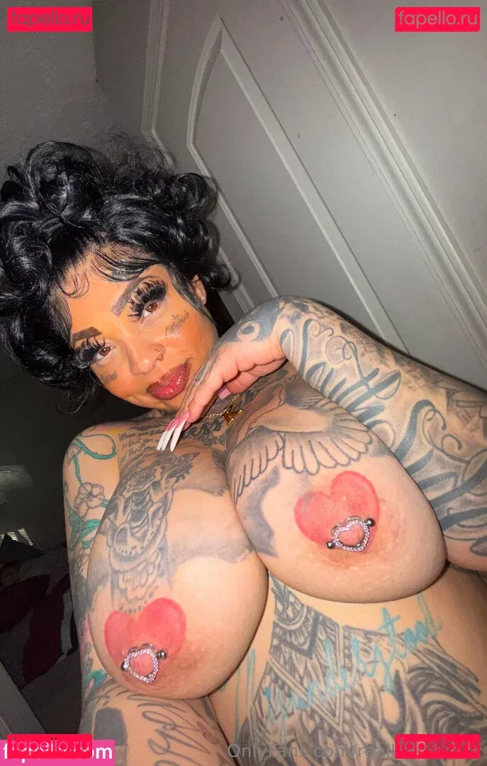 realkaaybrazy Onlyfans Photo Gallery 