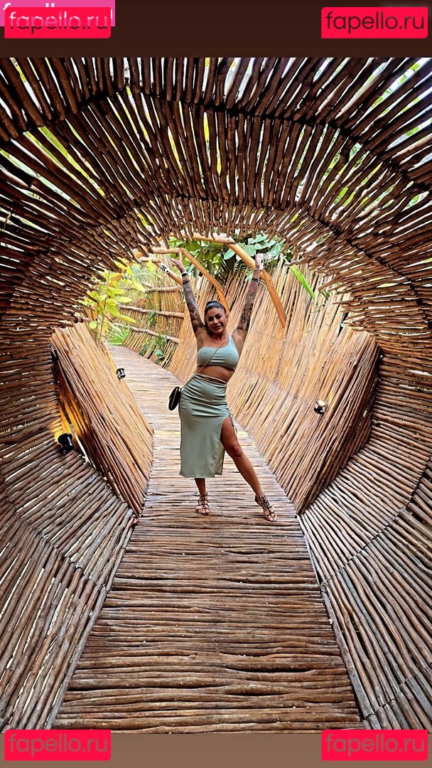 Nikki Belfort Nude Onlyfans Photo 36