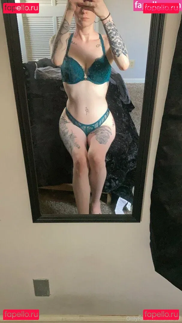 blair17 Onlyfans Photo Gallery 