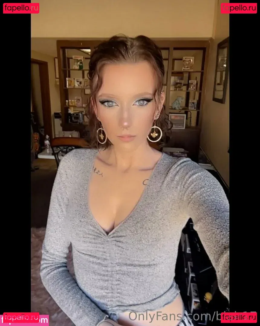 blair17 Onlyfans Photo Gallery 