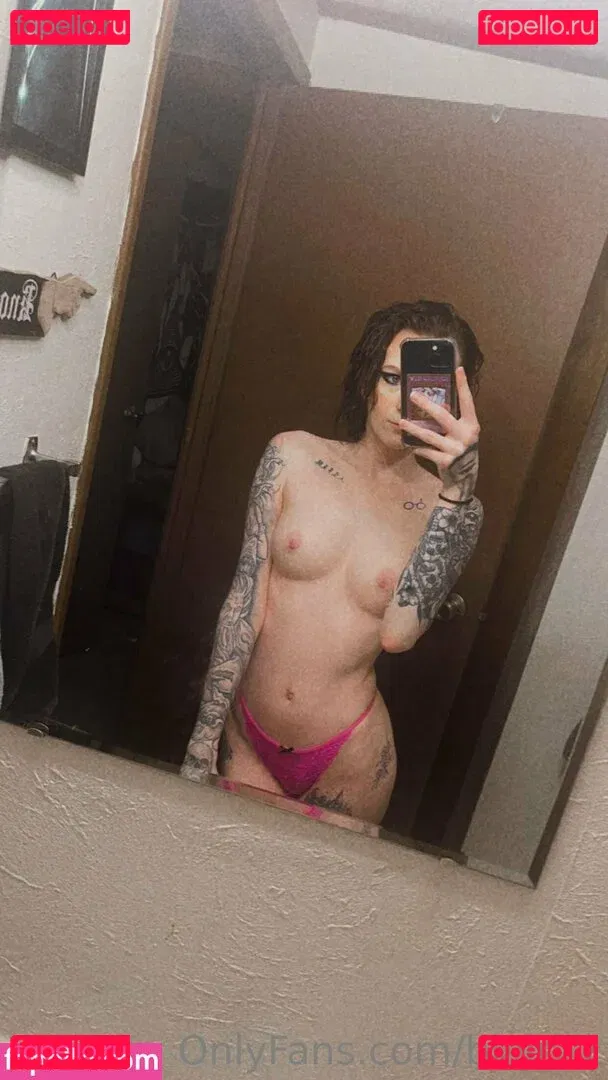 blair17 Onlyfans Photo Gallery 