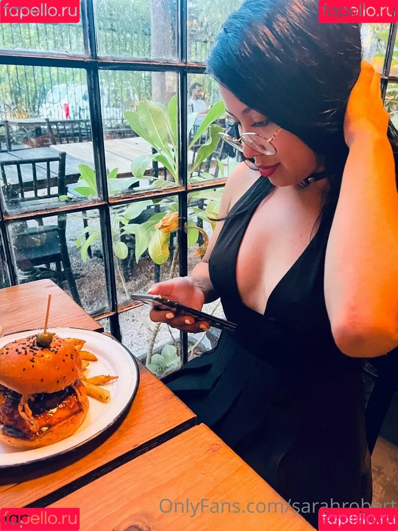sarahrobert Onlyfans Photo Gallery 