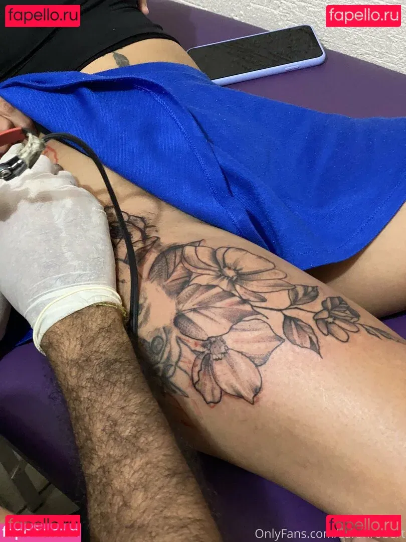 sarahrobert Onlyfans Photo Gallery 