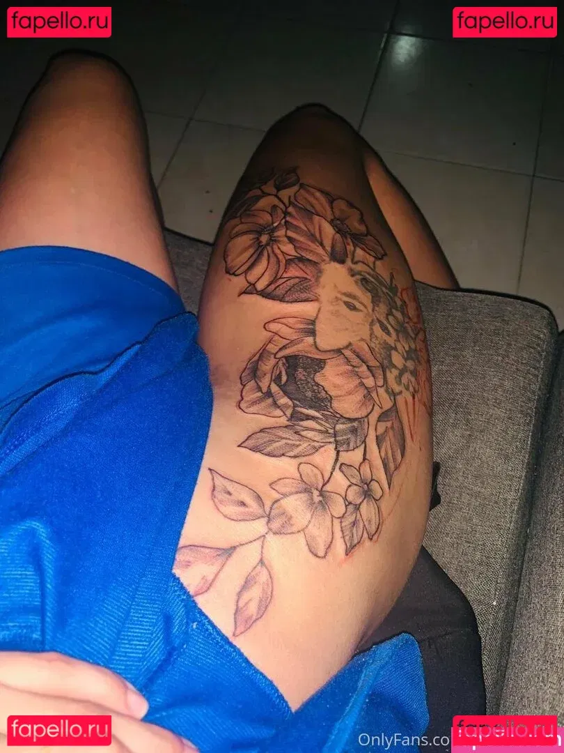 sarahrobert Onlyfans Photo Gallery 