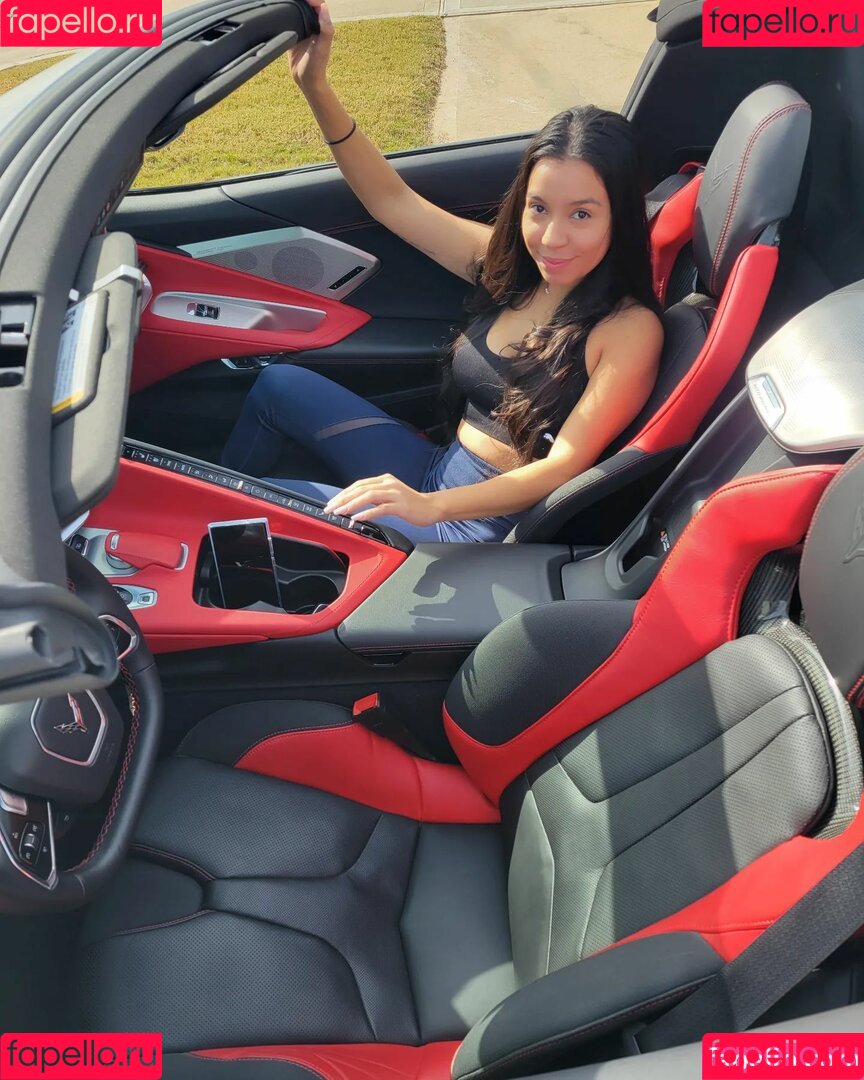 Isabella Lopez Onlyfans Photo Gallery 