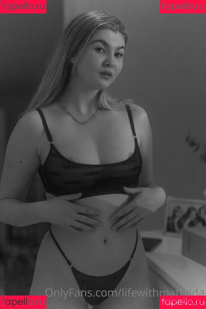 LifeWithMatilda Onlyfans Photo Gallery 