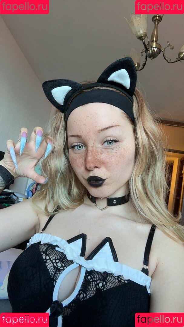 Ari Onlyfans Photo Gallery 