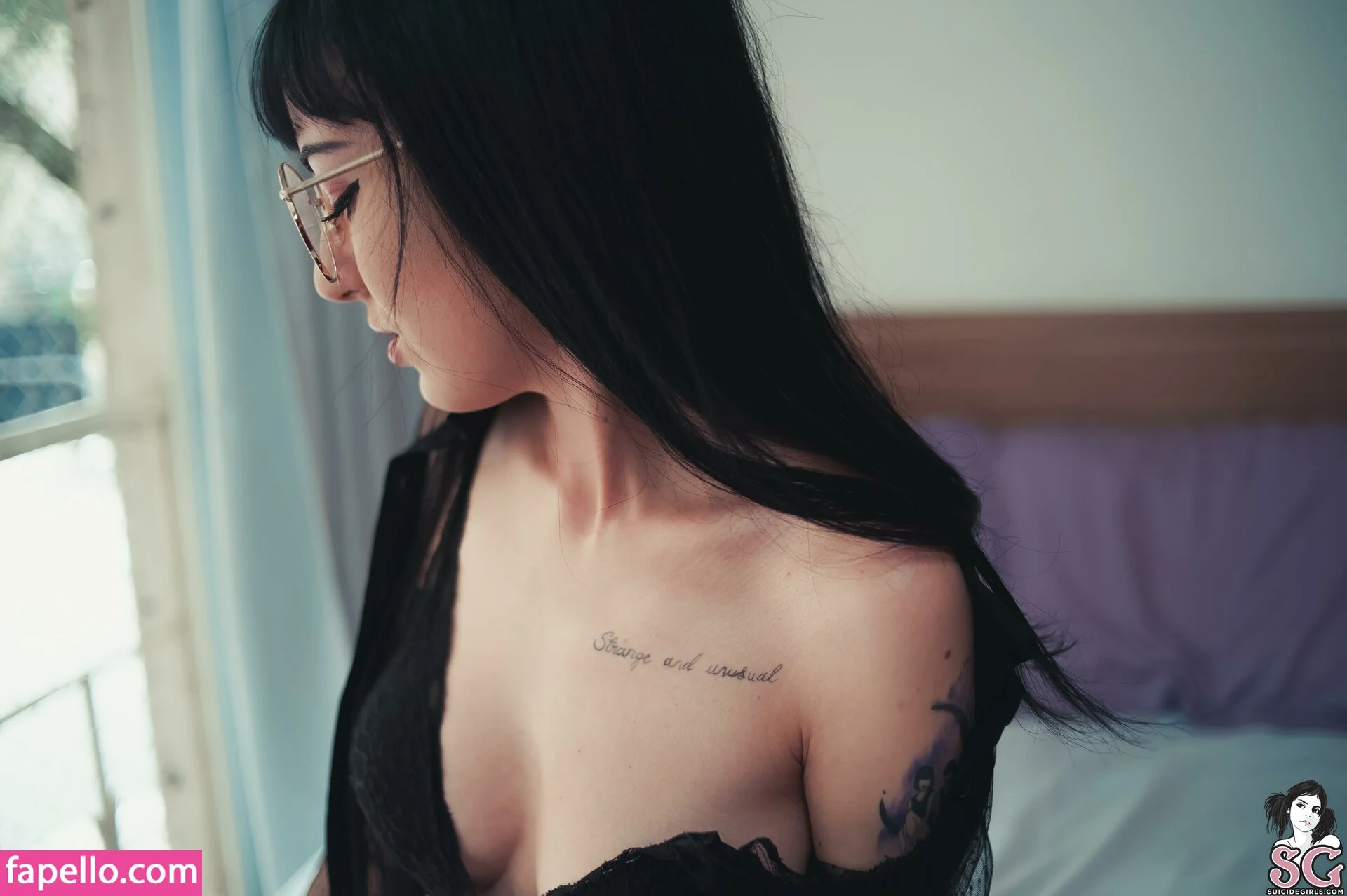 alineem Onlyfans Photo Gallery 