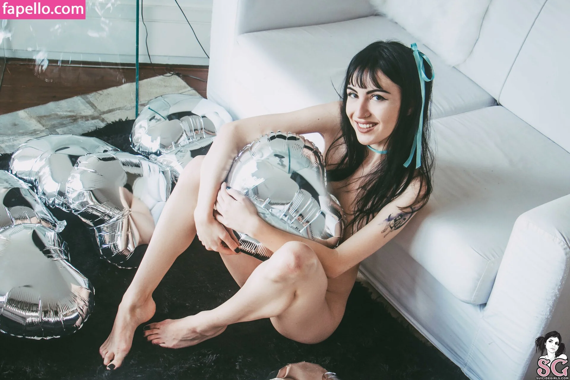 alineem Onlyfans Photo Gallery 