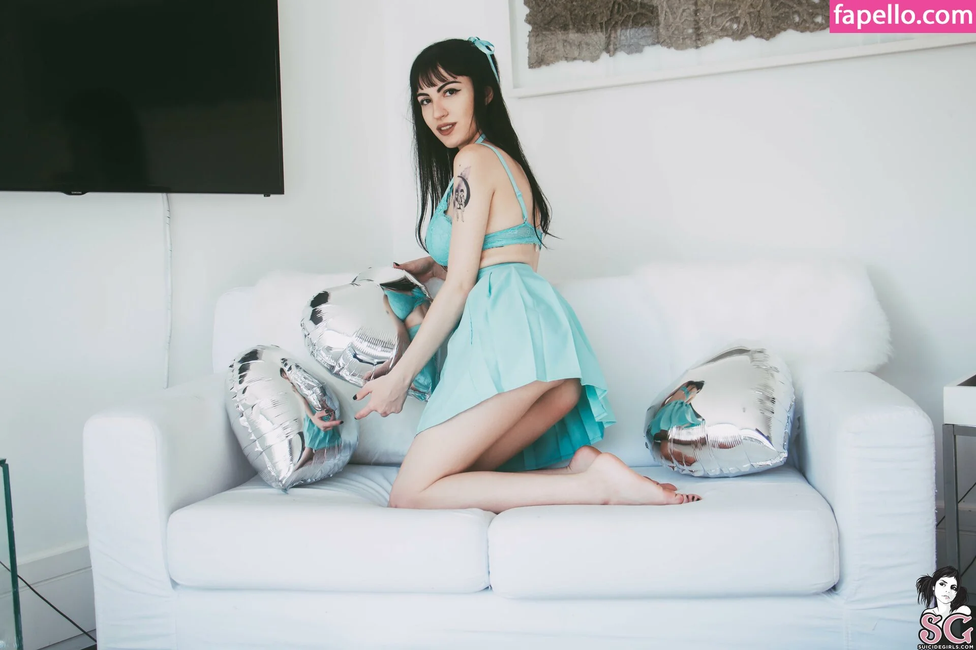 alineem Onlyfans Photo Gallery 