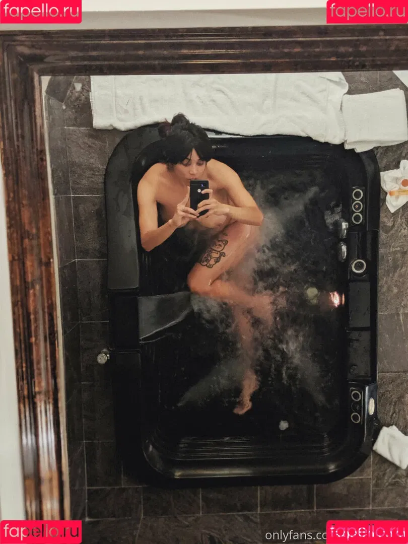 kissinghigh Onlyfans Photo Gallery 