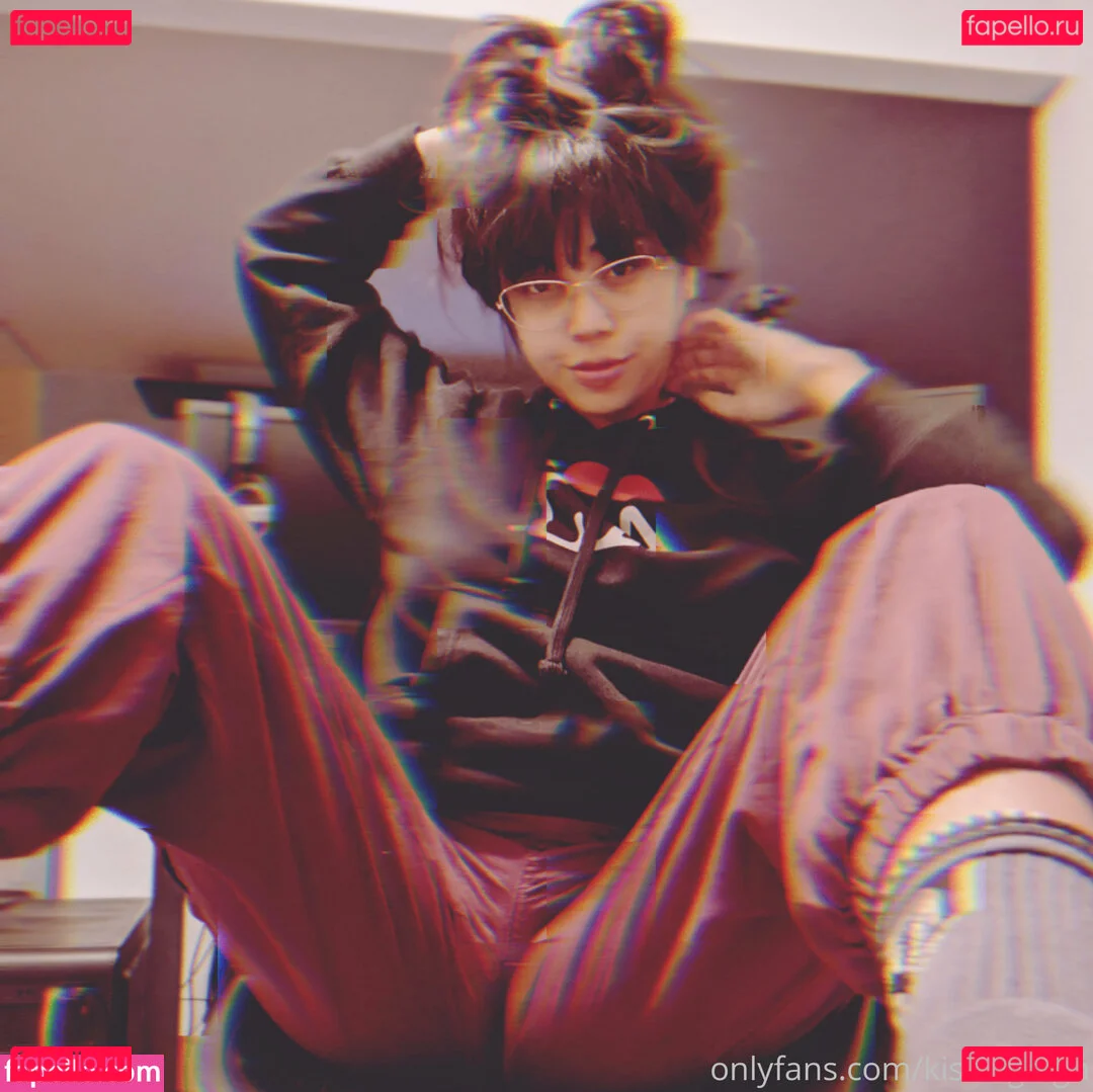 kissinghigh Onlyfans Photo Gallery 