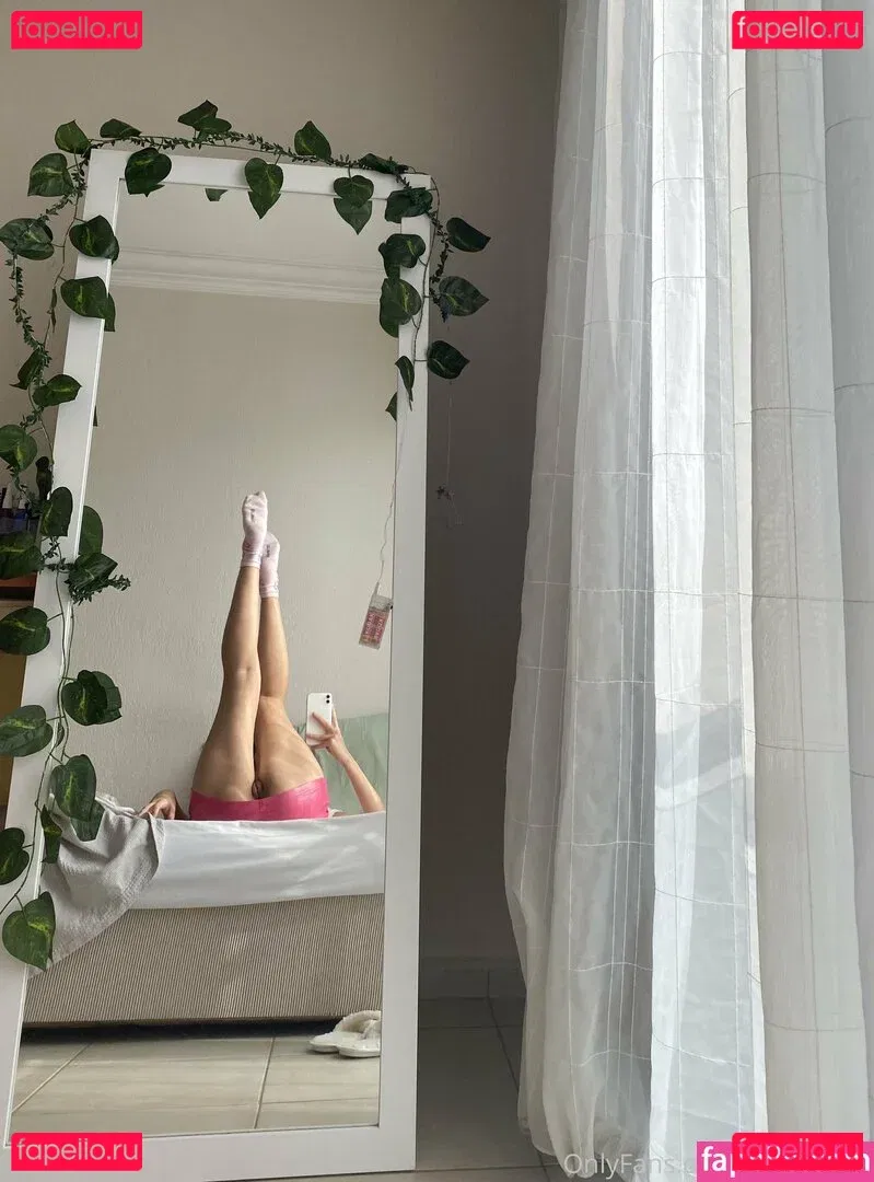 Zeynep Ece Onlyfans Photo Gallery 