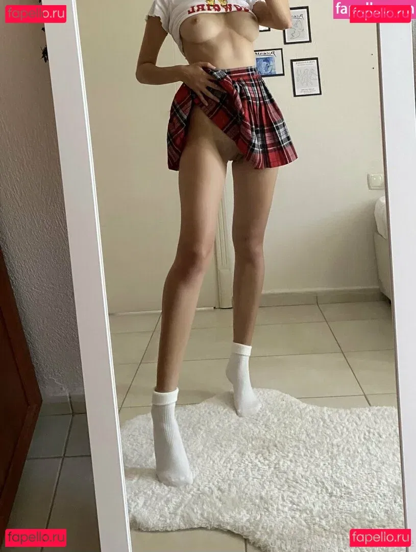 Zeynep Ece Onlyfans Photo Gallery 