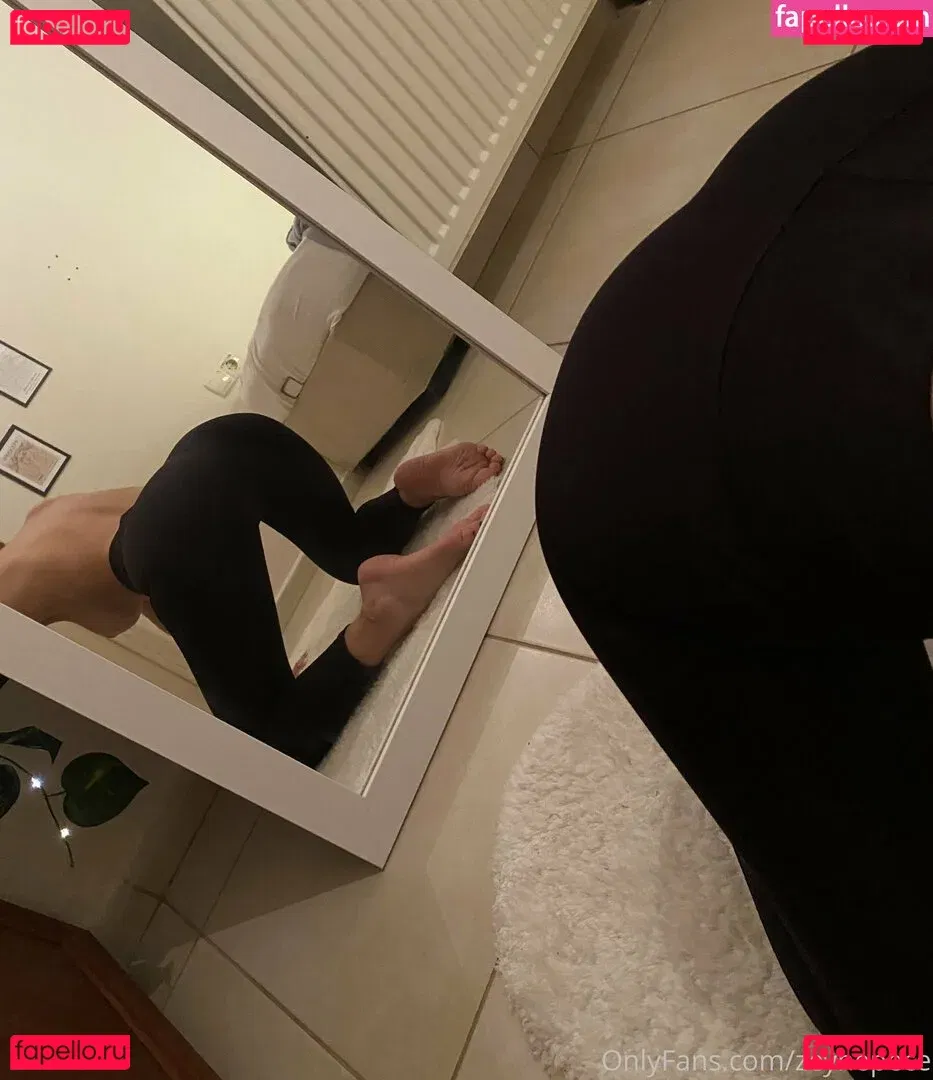 Zeynep Ece Onlyfans Photo Gallery 