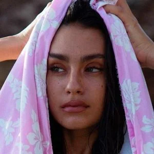 Carla Guetta Cohen Onlyfans Photo Gallery 