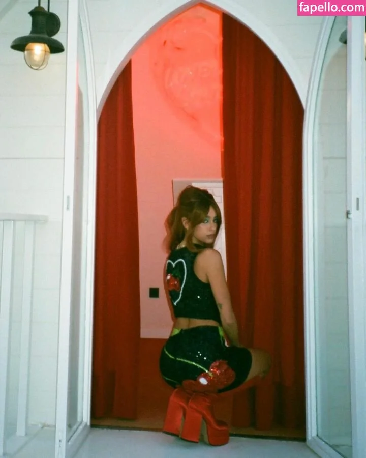 Carla Guetta Cohen Onlyfans Photo Gallery 