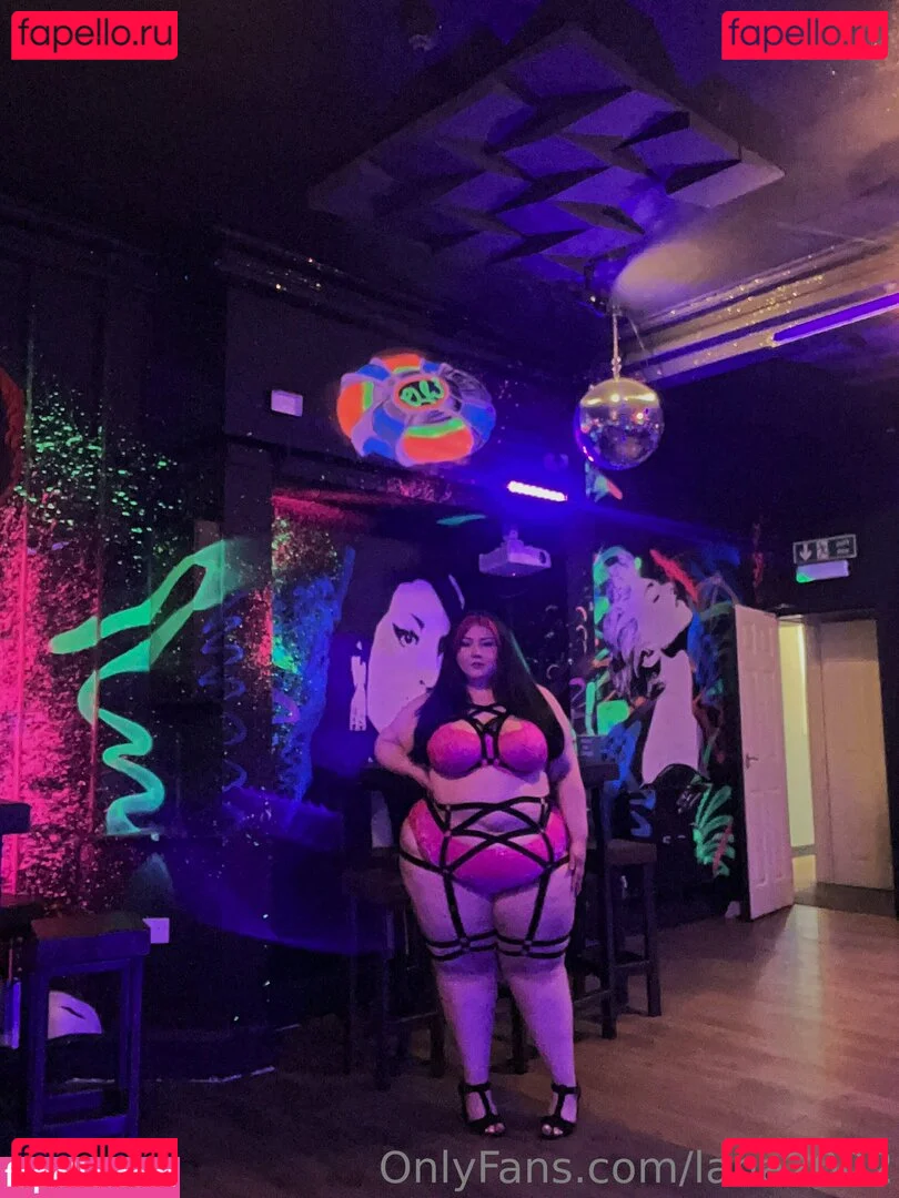 lana2002 Onlyfans Photo Gallery 