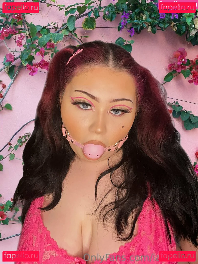 lana2002 Onlyfans Photo Gallery 