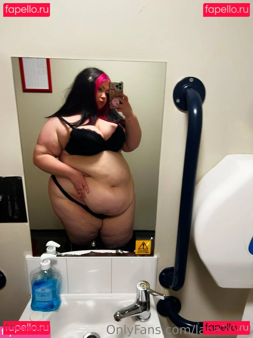 lana2002 Onlyfans Photo Gallery 