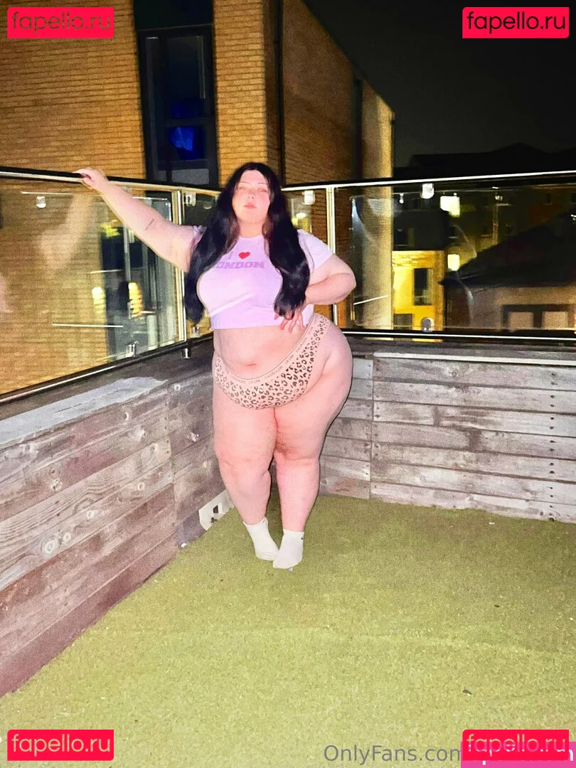 lana2002 Onlyfans Photo Gallery 