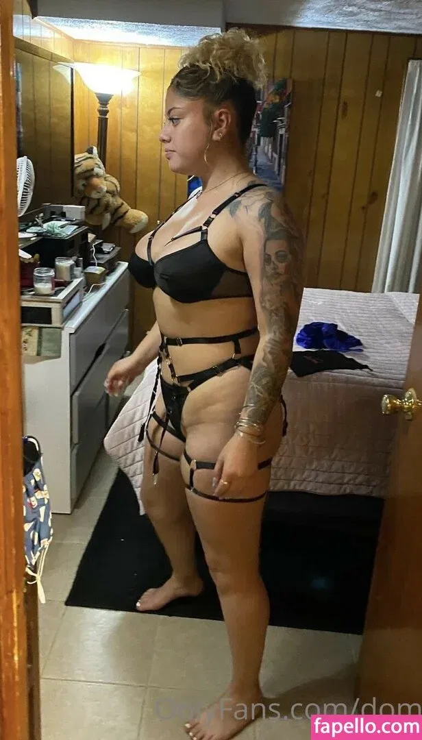 Domovelez Onlyfans Photo Gallery 