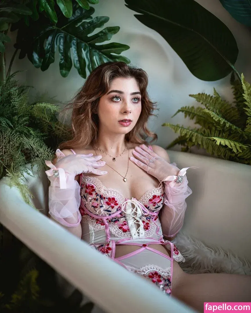 Nova Night Onlyfans Photo Gallery 