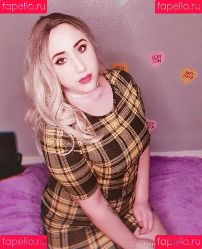 gothickitti Onlyfans Photo Gallery 