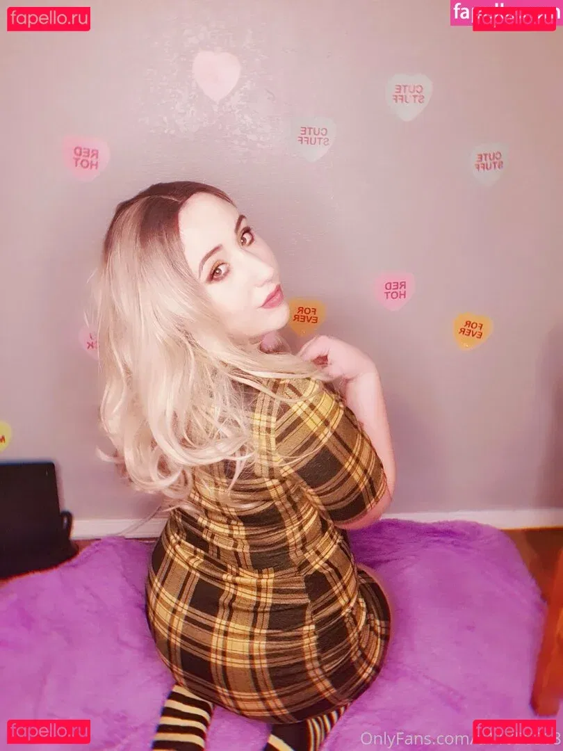 gothickitti Onlyfans Photo Gallery 