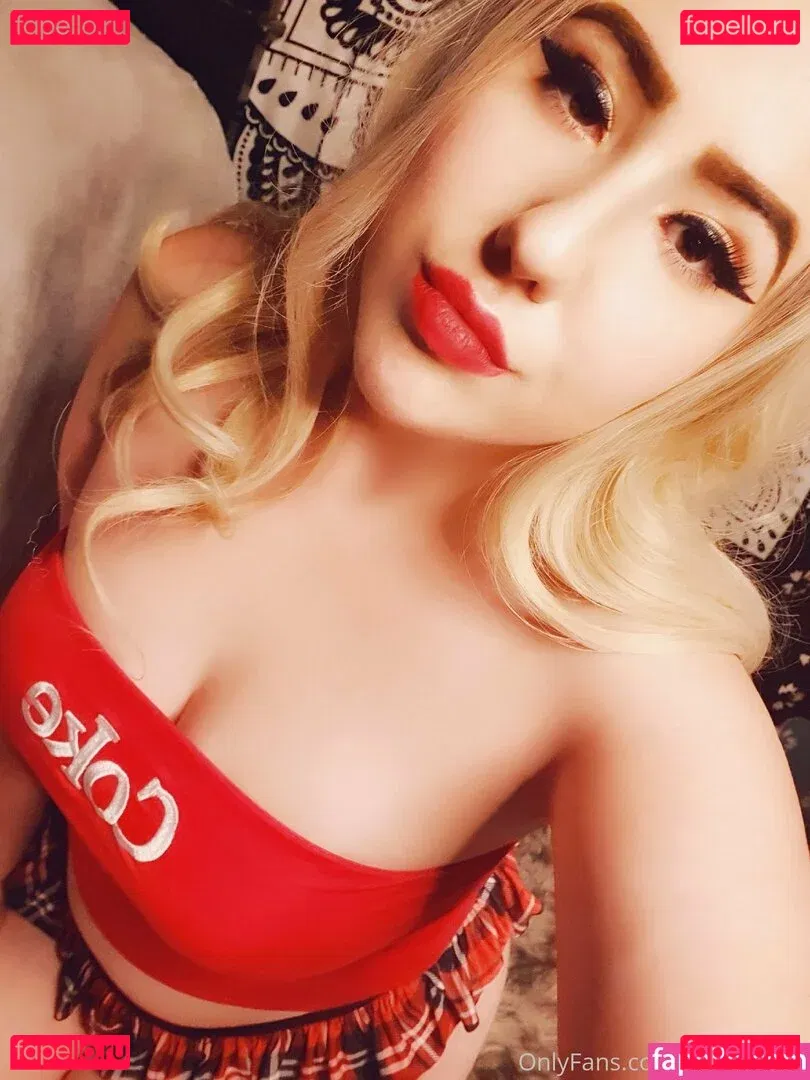 gothickitti Onlyfans Photo Gallery 