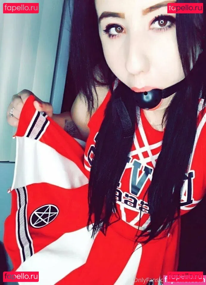 gothickitti Onlyfans Photo Gallery 