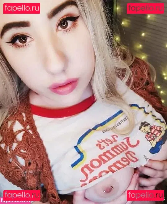 gothickitti Onlyfans Photo Gallery 