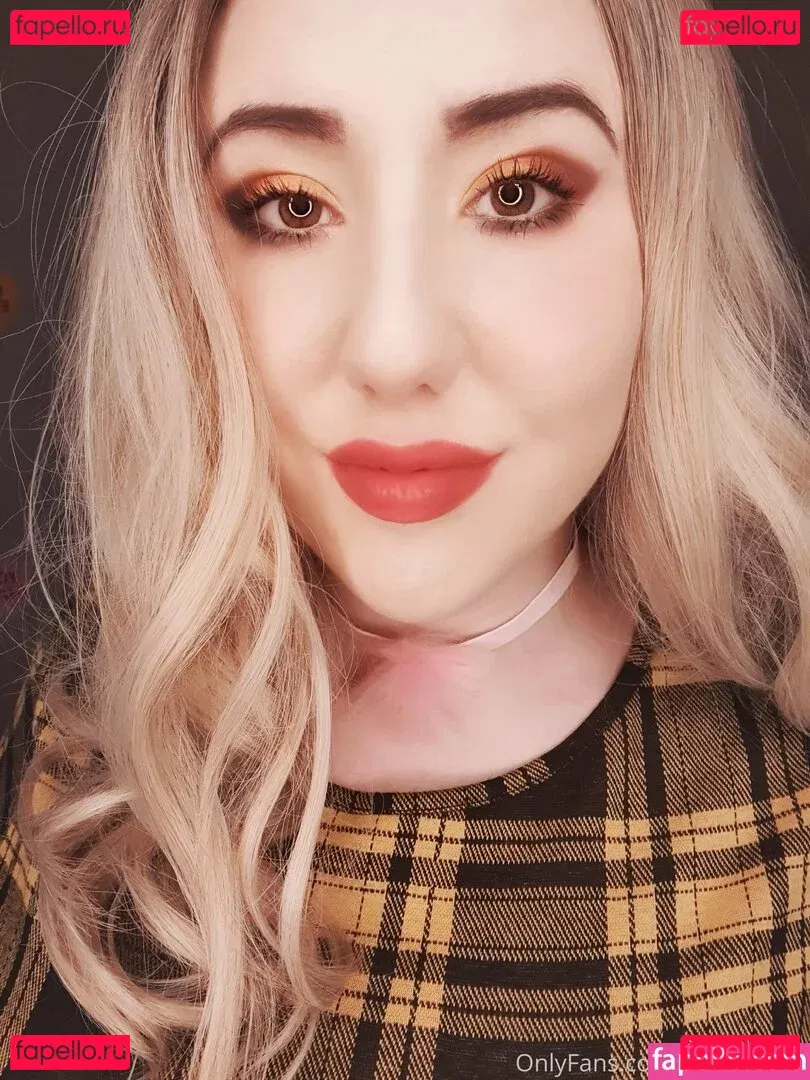 gothickitti Onlyfans Photo Gallery 