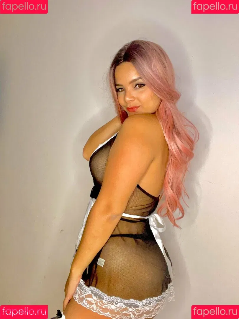 geolaya1192 Onlyfans Photo Gallery 