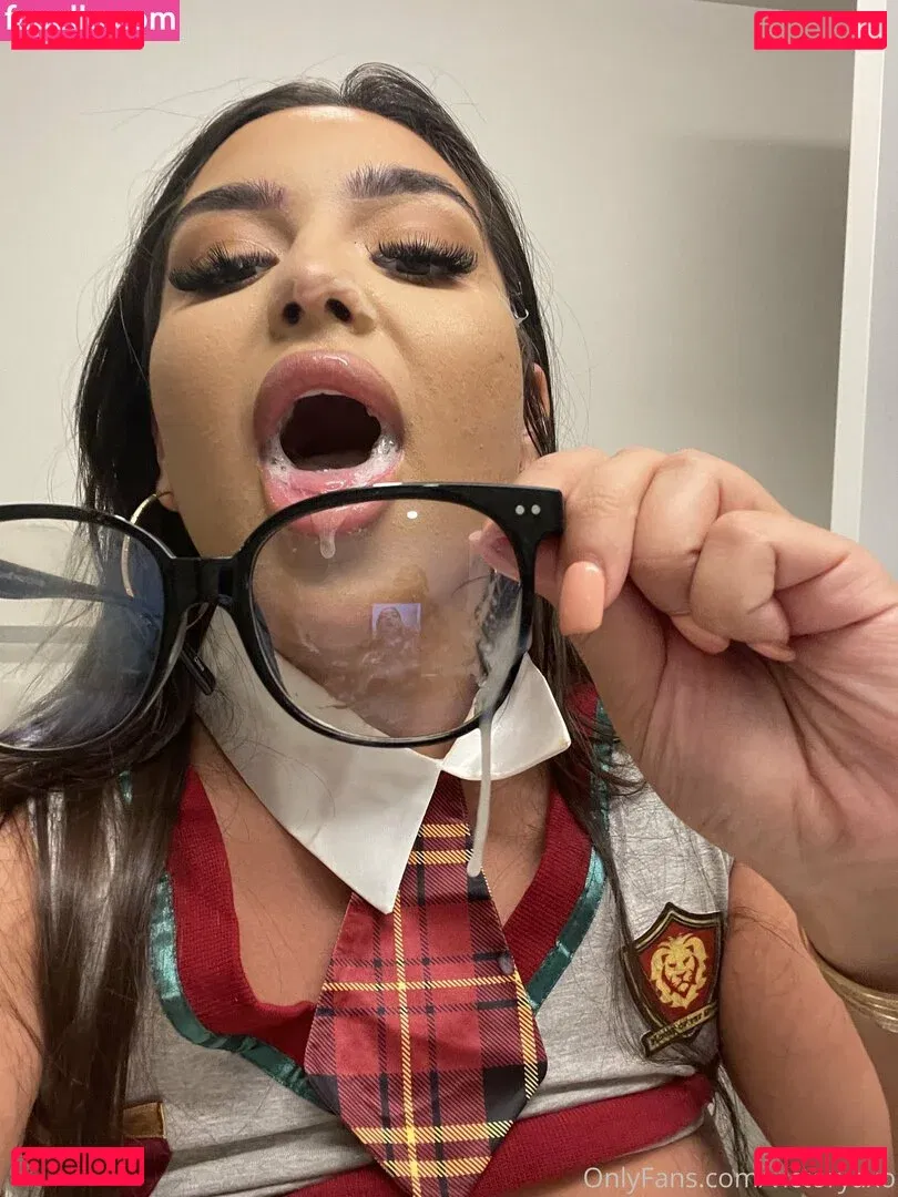 Victoryaxo Onlyfans Photo Gallery 