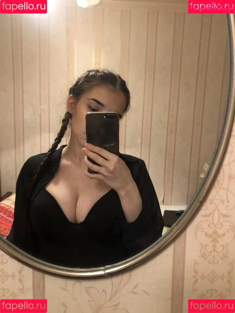Kamilla Karieva Onlyfans Photo Gallery 