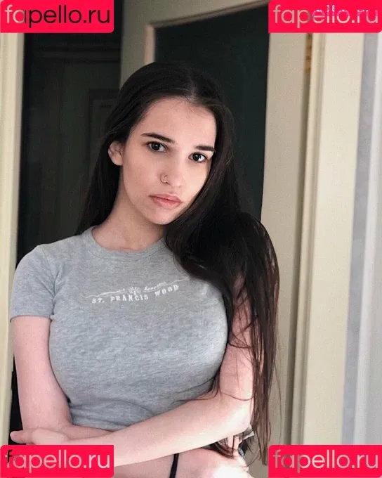 Kamilla Karieva Onlyfans Photo Gallery 