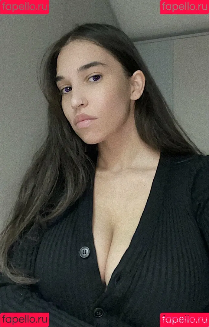 Kamilla Karieva Onlyfans Photo Gallery 