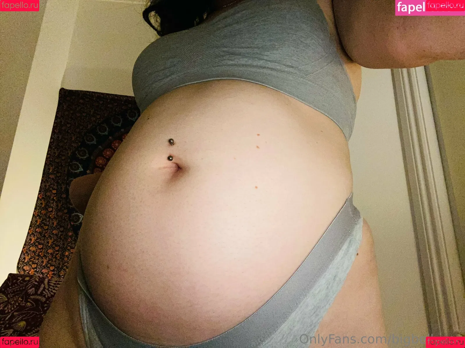 bigbellyzoe Onlyfans Photo Gallery 
