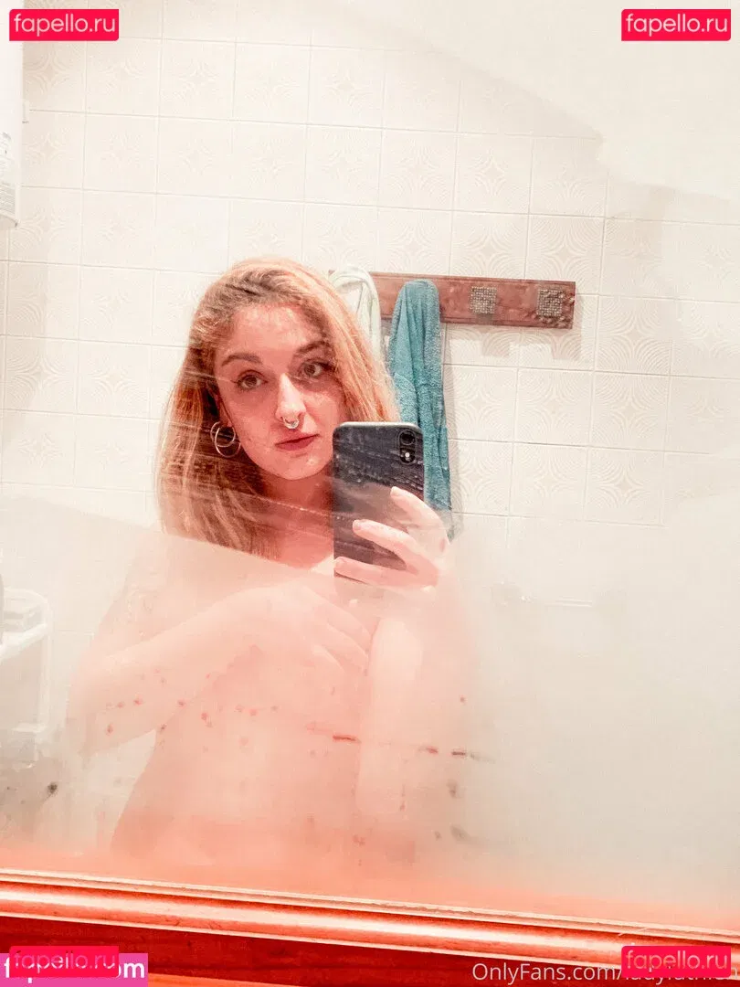 ladyluthien Onlyfans Photo Gallery 