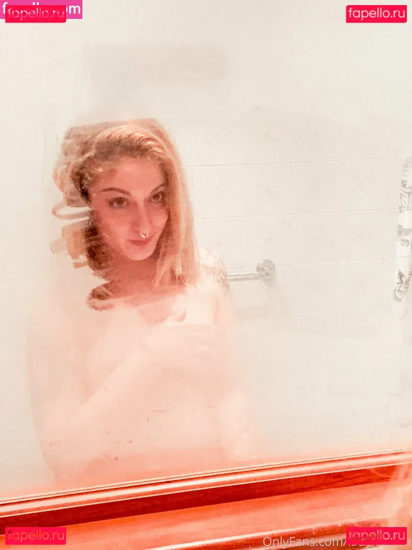 ladyluthien Onlyfans Photo Gallery 