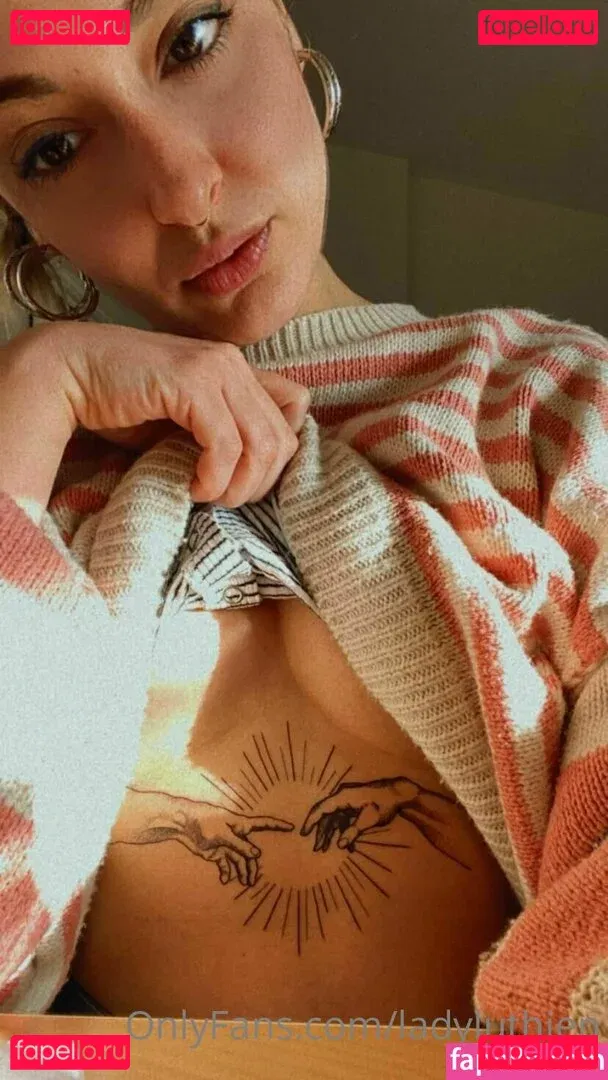 ladyluthien Onlyfans Photo Gallery 