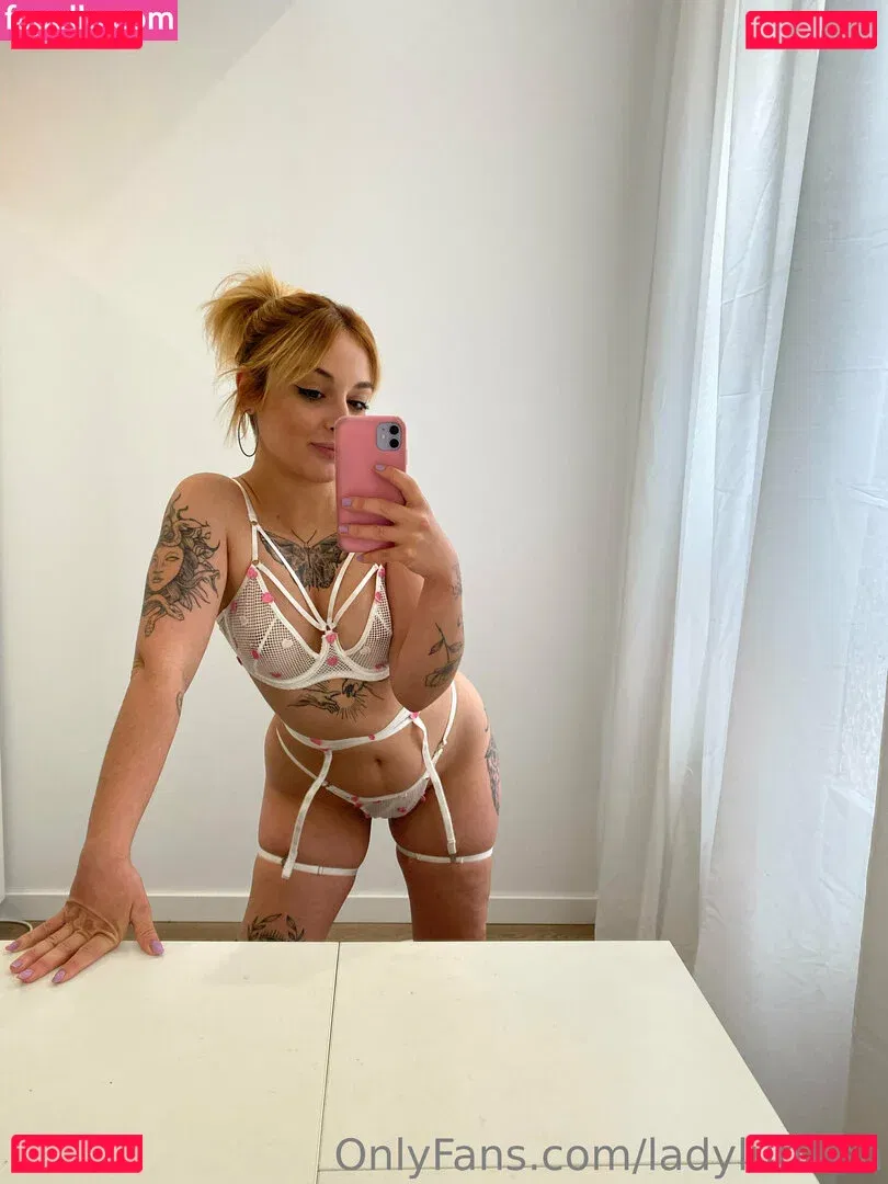 ladyluthien Onlyfans Photo Gallery 