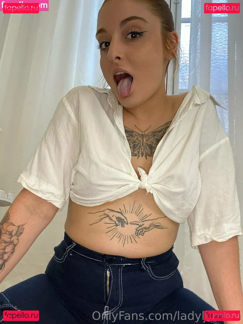 ladyluthien Onlyfans Photo Gallery 