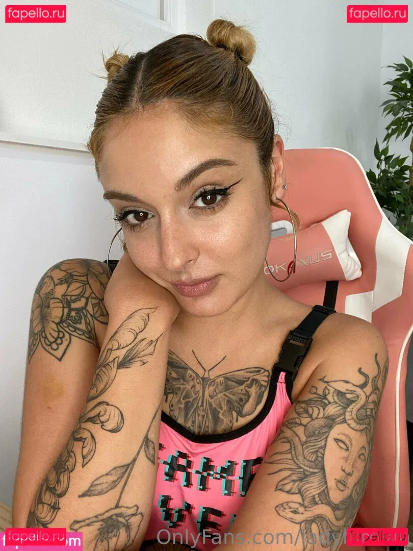 ladyluthien Onlyfans Photo Gallery 