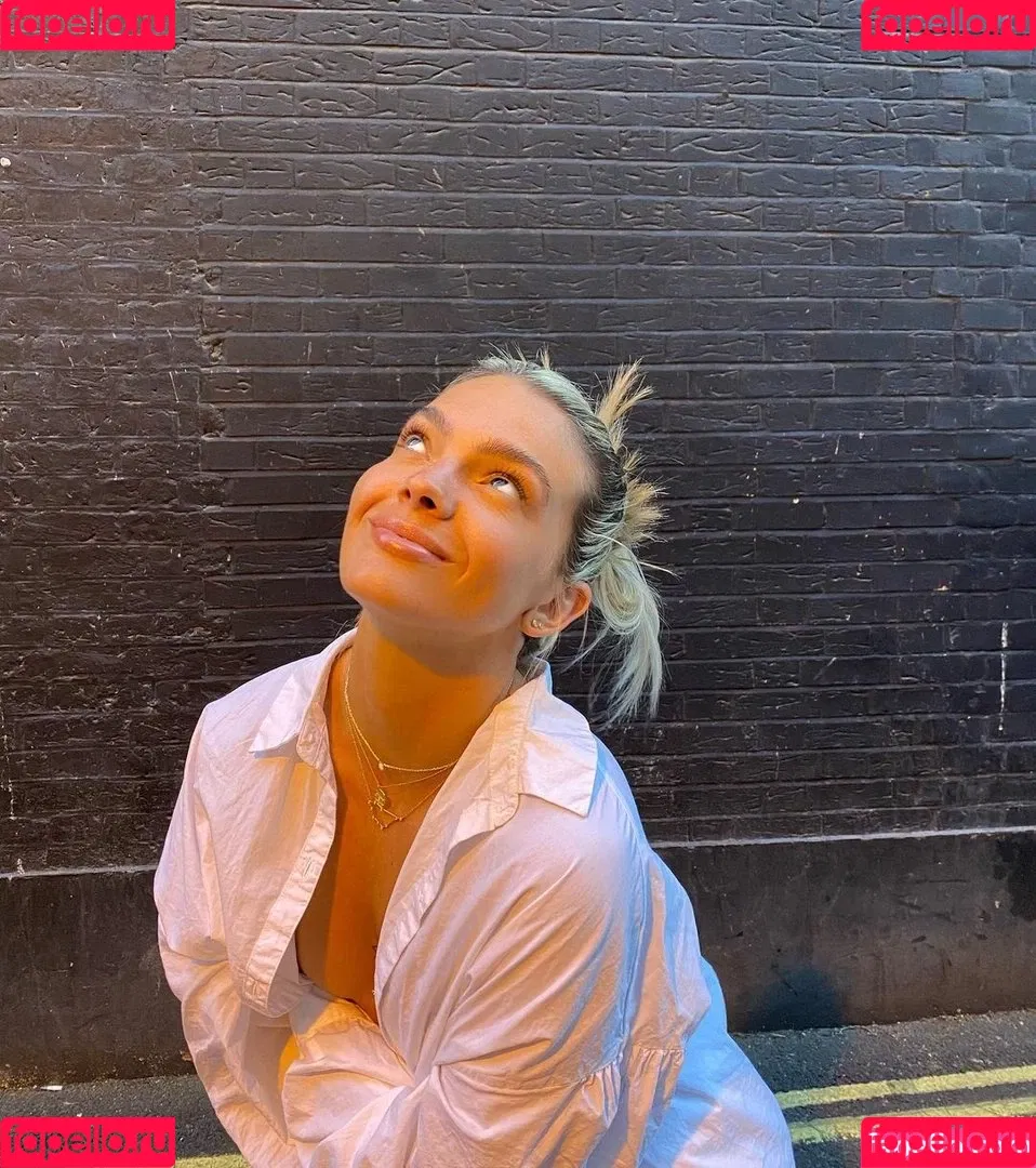 Louisa Johnson Onlyfans Photo Gallery 